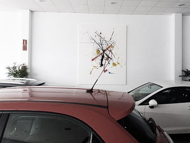 Foto real de la exposicin de venta de coches